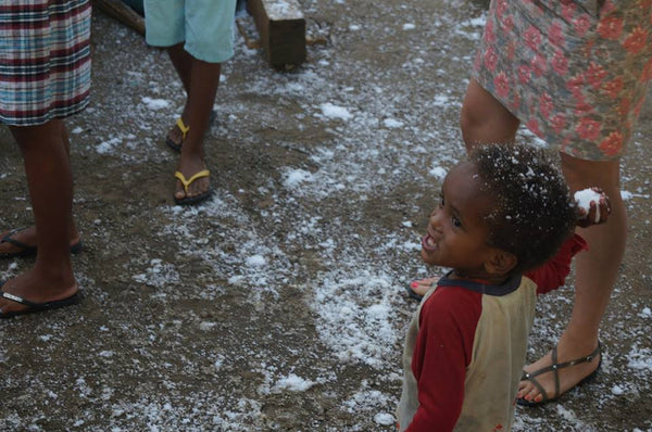 Aetas of the Philippines experience snow